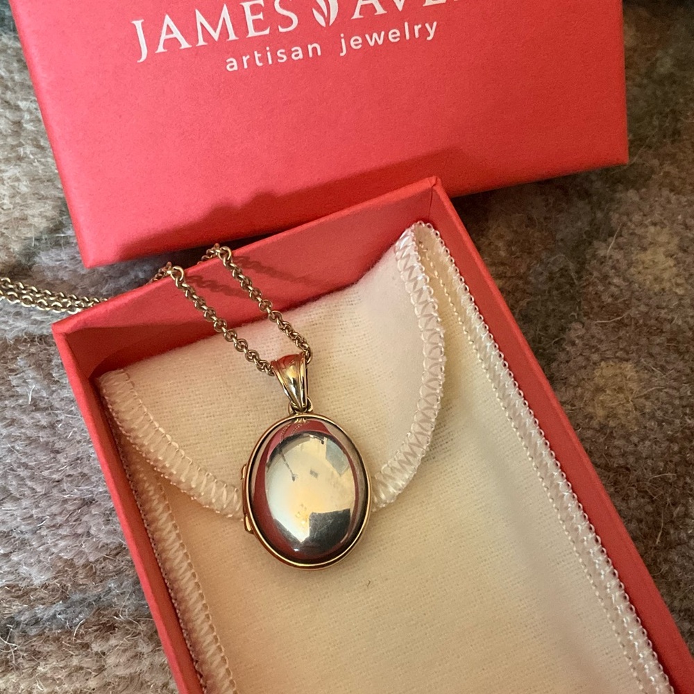 James Avery Retired Gold and Sterling Silver Locket - Picture 2 of 7
